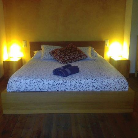 Apartamentos Saltarel-Lo Besalú Dış mekan fotoğraf