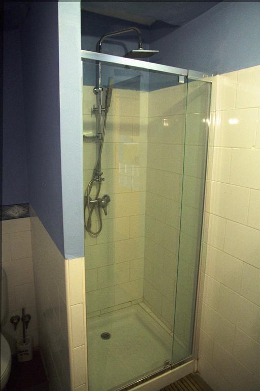 Apartamentos Saltarel-Lo Besalú Dış mekan fotoğraf