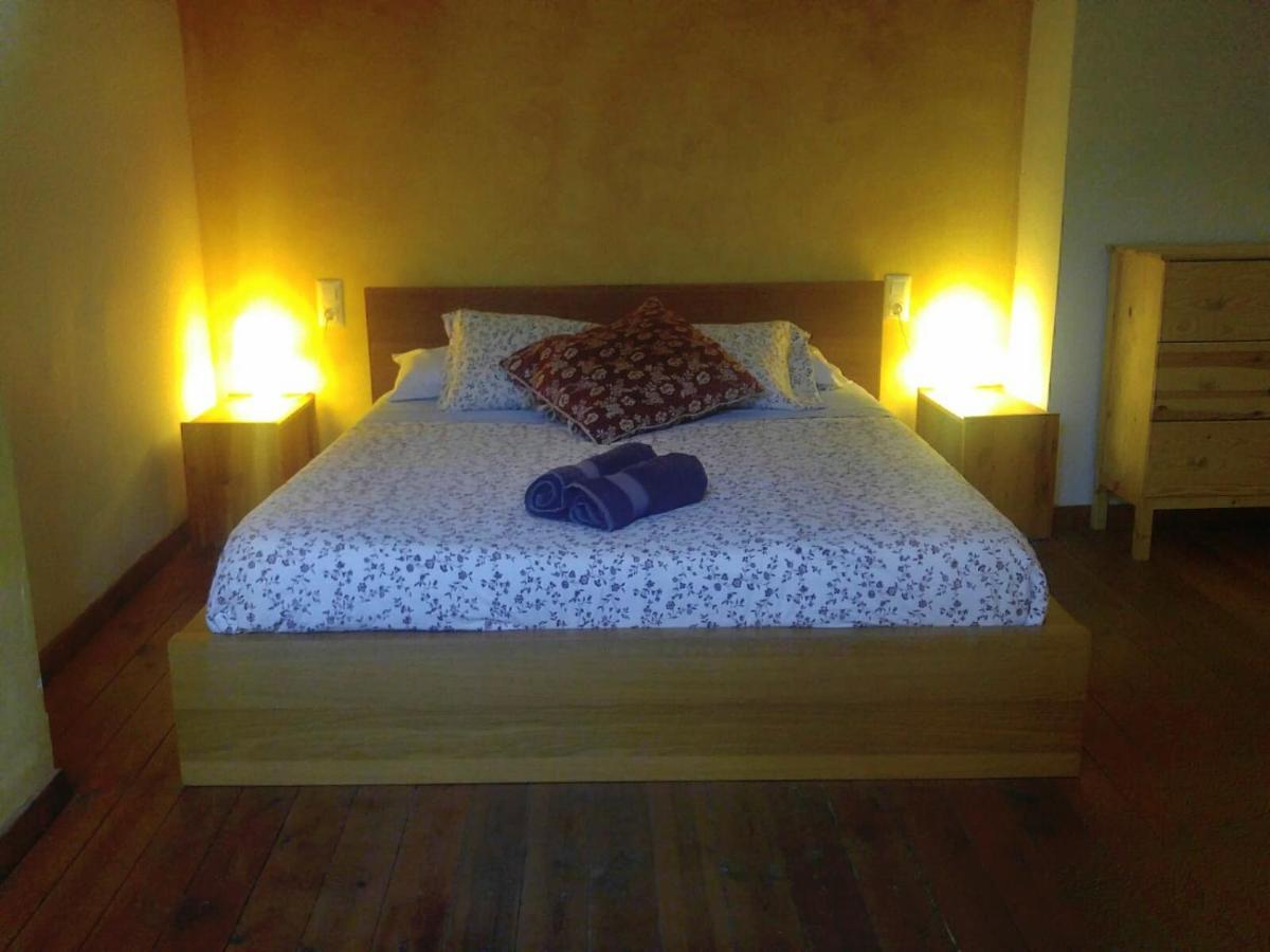 Apartamentos Saltarel-Lo Besalú Dış mekan fotoğraf